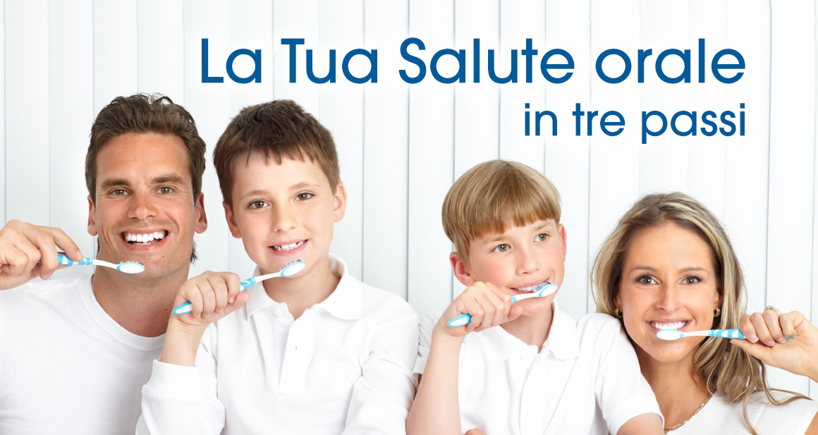 Famiglia che cura la propria salute orale dopo i consigli dello Studio Dentistico